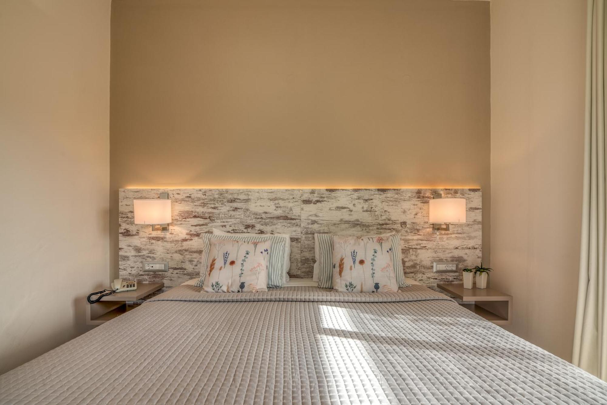 Peli Hotel