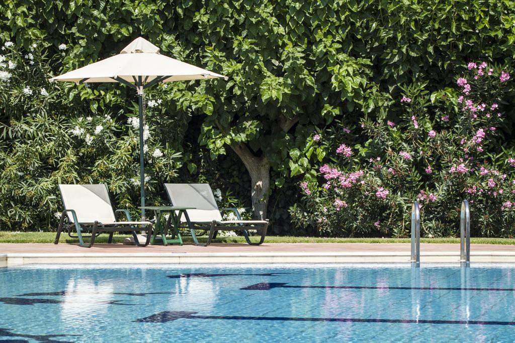 Peli Hotel