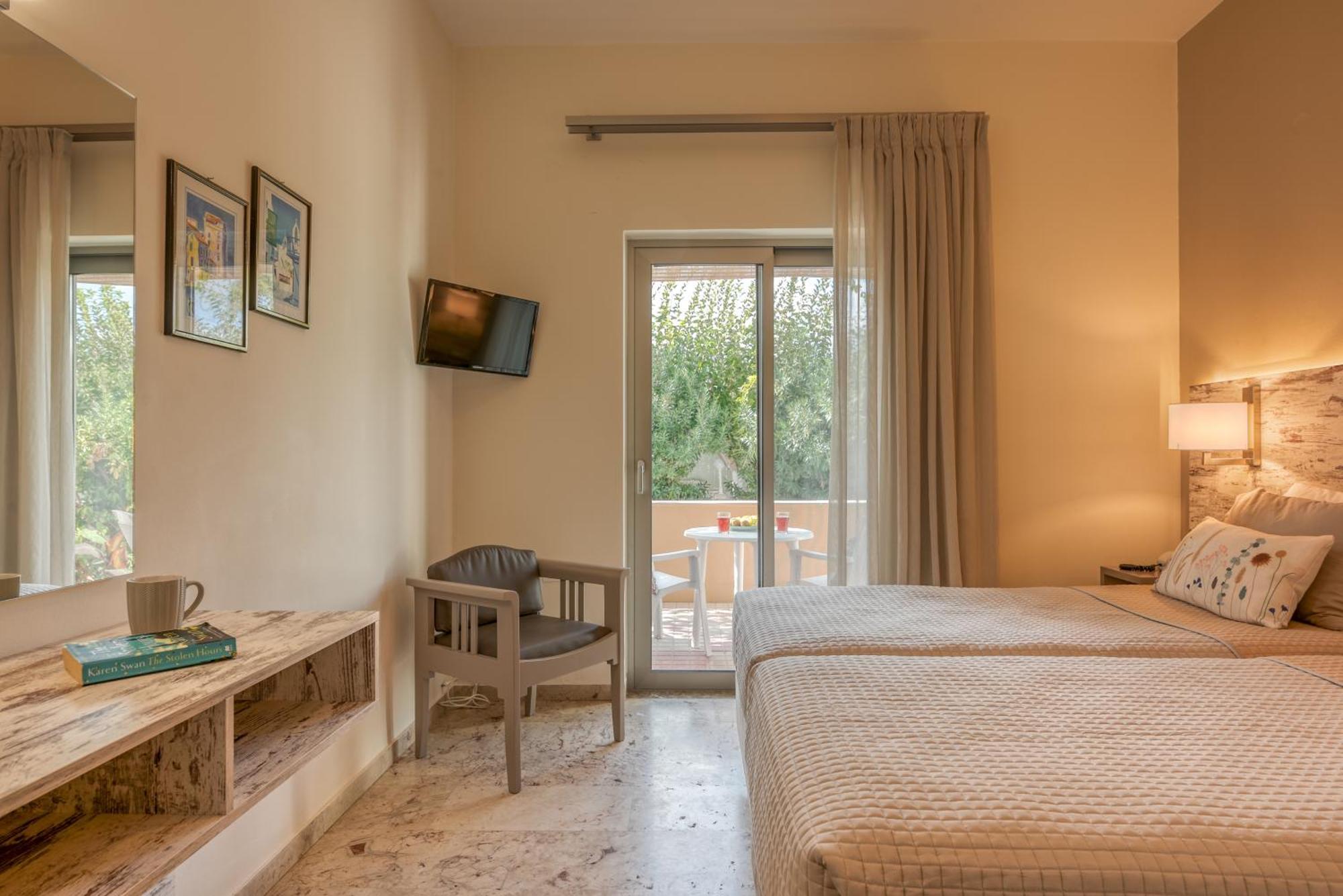 Hotel Peli 2*